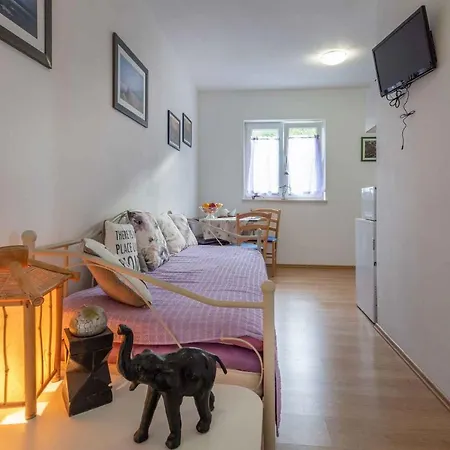 In Labin/istrien 27728 Apartment *